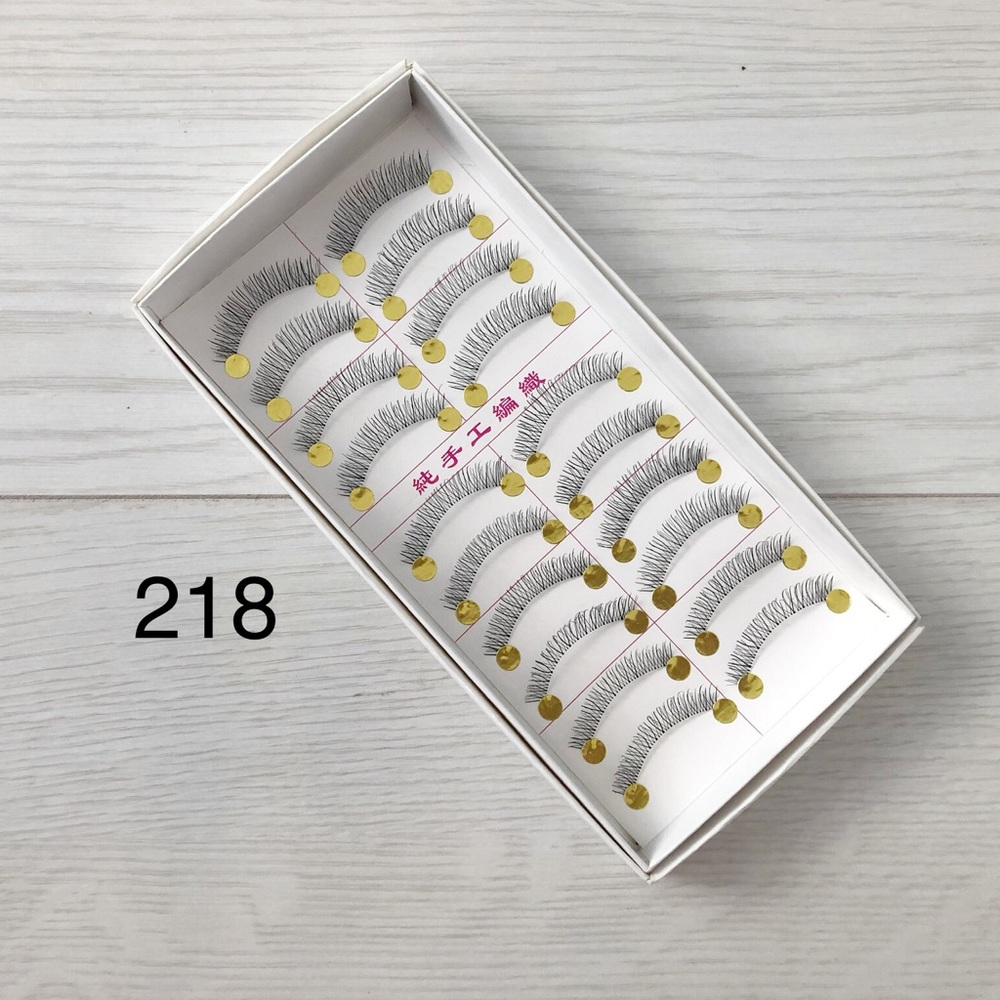 #218 Handmade Eyelashes 10 Pairs/ Pack